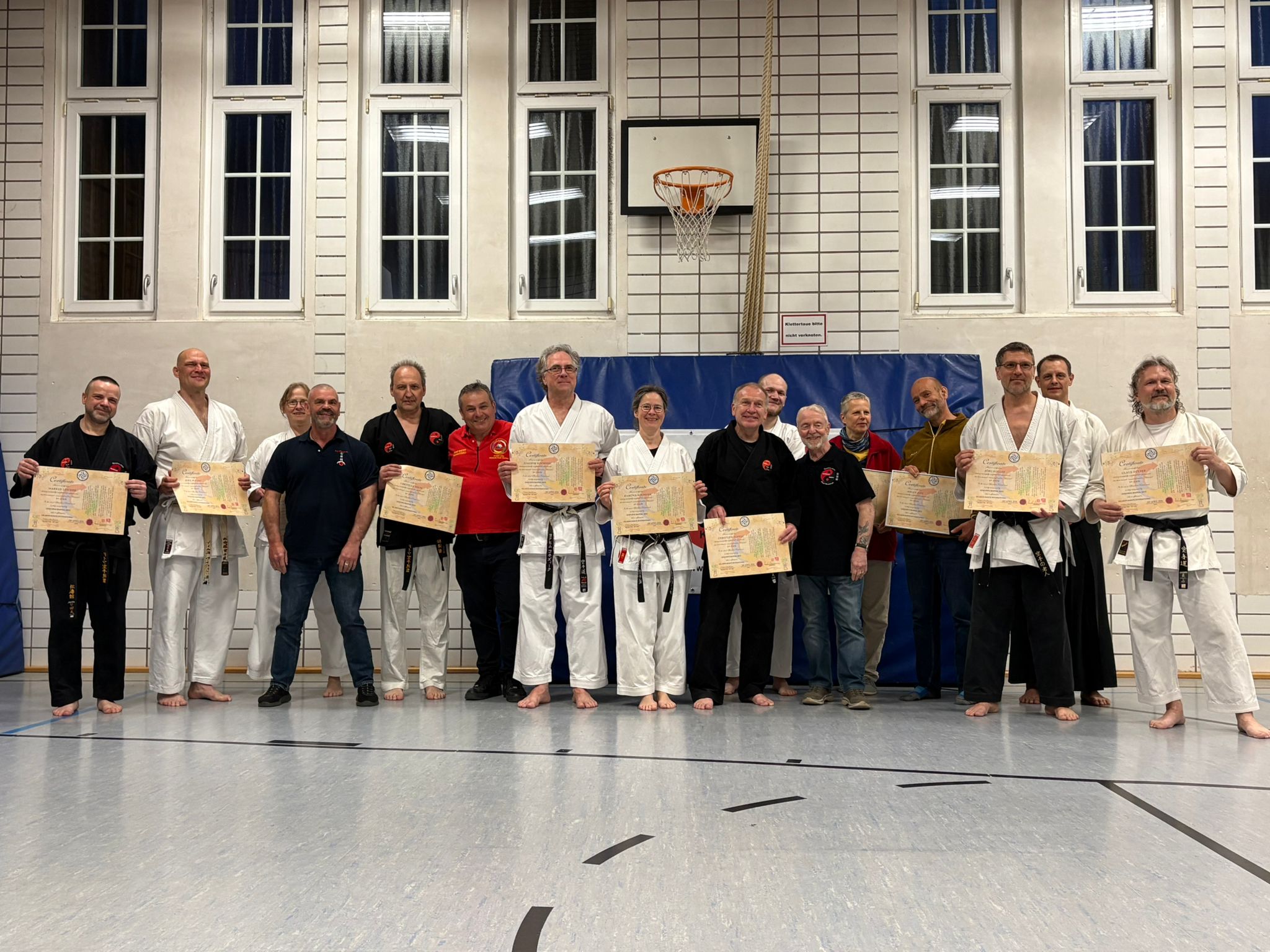 Erfolgreiche Dan-Prüfungen im Zendoryu Martial Arts